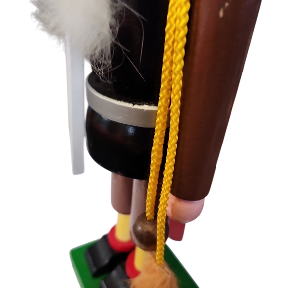 Two Vintage Nutcrackers, Pirate And Chimney Sweep - Picture 9 of 12